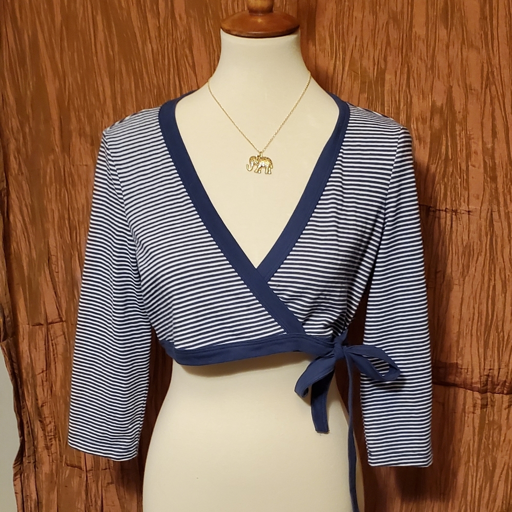 NWT Motherhood stripped shrug size M